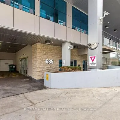 685,&nbsp;Sheppard, Bayview Village, Toronto