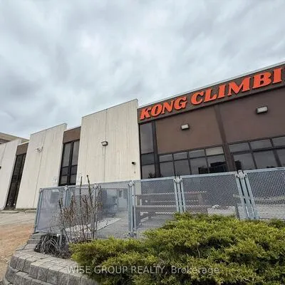 2450,&nbsp;Victoria Park, Henry Farm, Toronto