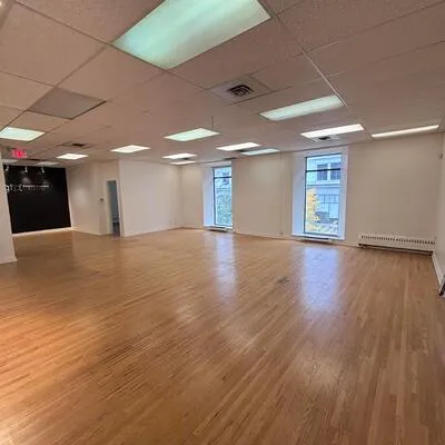25,&nbsp;Toronto, Church-Yonge Corridor, Toronto