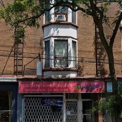 1128,&nbsp;College, Dufferin Grove, Toronto