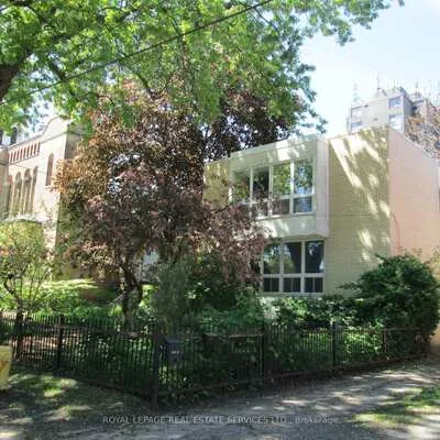 276,&nbsp;Gladstone, Little Portugal, Toronto