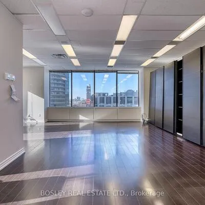 920,&nbsp;Yonge, Annex, Toronto