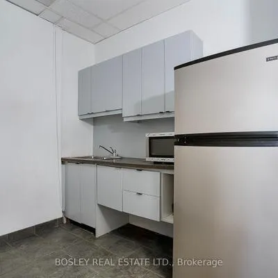 920,&nbsp;Yonge, Annex, Toronto