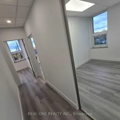 100,&nbsp;Sheppard, Willowdale West, Toronto
