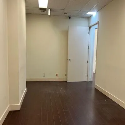 121,&nbsp;Willowdale, Willowdale East, Toronto