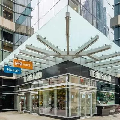 384,&nbsp;Yonge, Bay Street Corridor, Toronto