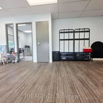 1200,&nbsp;Lawrence, Banbury-Don Mills, Toronto
