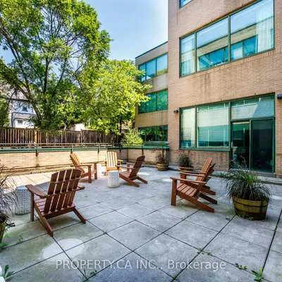 160,&nbsp;Pears, Annex, Toronto