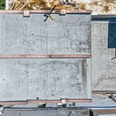 819,&nbsp;Dundas, Trinity-Bellwoods, Toronto