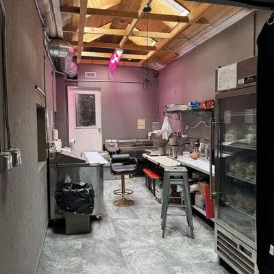 172,&nbsp;Ossington, Trinity-Bellwoods, Toronto