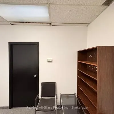 255,&nbsp;Duncan Mill, St. Andrew-Windfields, Toronto