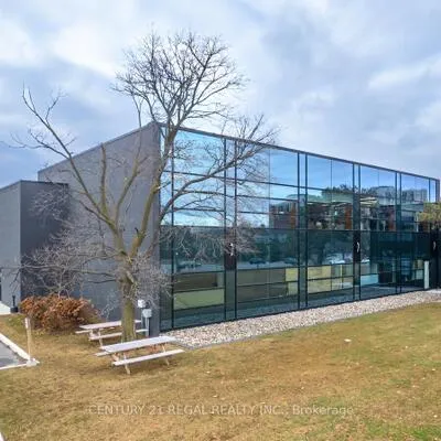 1550, Birchmount, Clairlea-Birchmount, Toronto