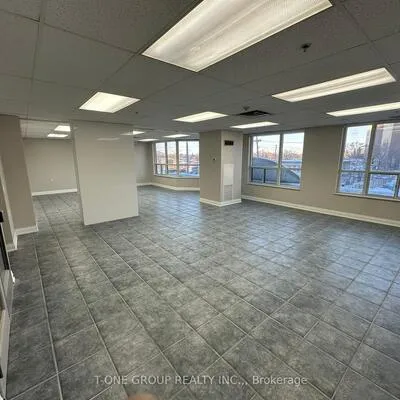 2155,&nbsp;Lawrence, Wexford-Maryvale, Toronto