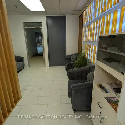 2220,&nbsp;Midland, Dorset Park, Toronto