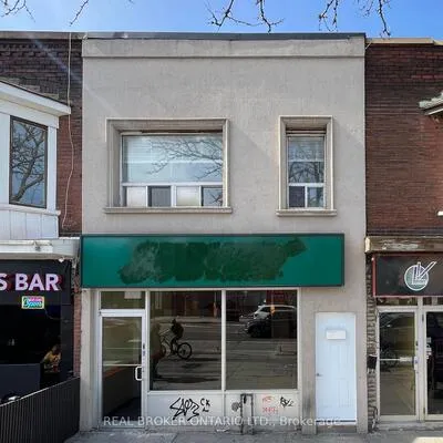 1226,&nbsp;Danforth, Danforth, Toronto