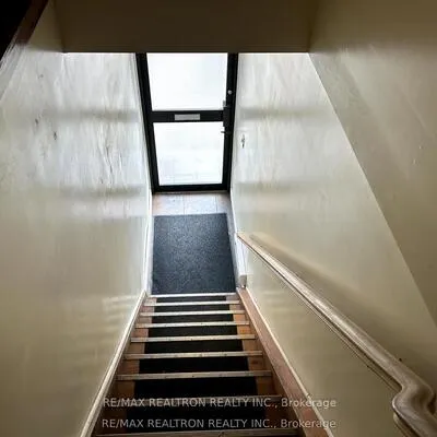 588,&nbsp;Danforth, Playter Estates-Danforth, Toronto