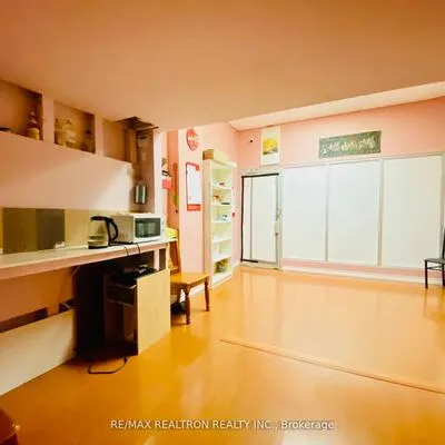 4168,&nbsp;Finch, Milliken, Toronto