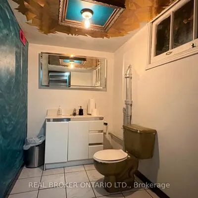 1188,&nbsp;Woodbine, Danforth Village-East York, Toronto