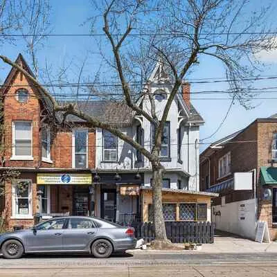 1400,&nbsp;Queen, Greenwood-Coxwell, Toronto