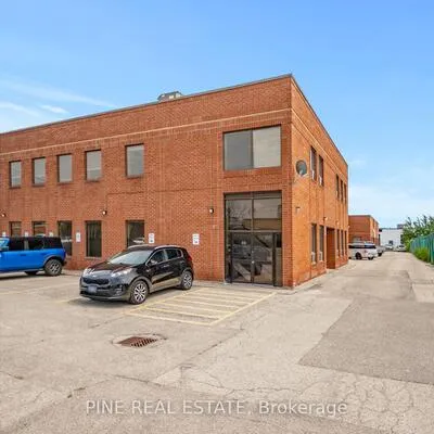 61,&nbsp;Advance, Islington-City Centre West, Toronto