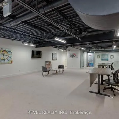 800,&nbsp;Arrow, Humbermede, Toronto