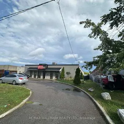 25,&nbsp;Vanley, York University Heights, Toronto