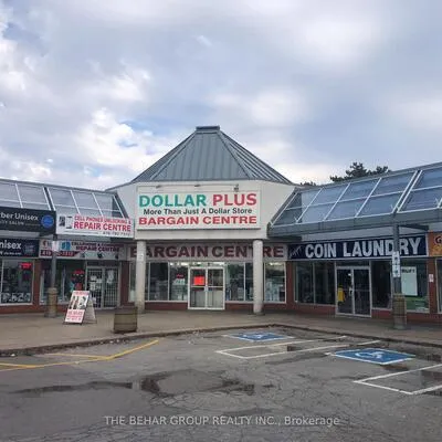 2552,&nbsp;Finch, Humber Summit, Toronto