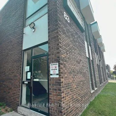 83,&nbsp;Bakersfield, York University Heights, Toronto