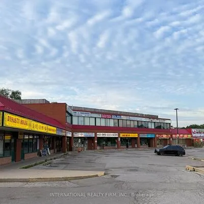 1635,&nbsp;Lawrence, Brookhaven-Amesbury, Toronto