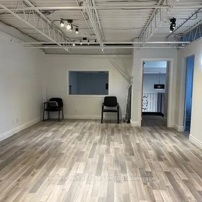 116,&nbsp;Tycos, Yorkdale-Glen Park, Toronto