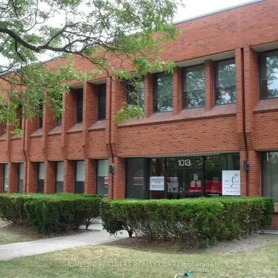 1013,&nbsp;Wilson, Downsview-Roding-CFB, Toronto