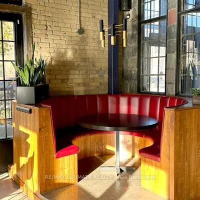 33,&nbsp;Powerhouse, Dovercourt-Wallace Emerson-Junction, Toronto