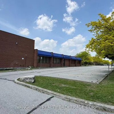 427,&nbsp;Horner, Alderwood, Toronto