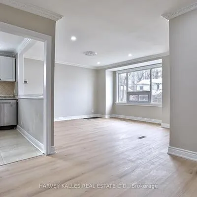 1239,&nbsp;Jane, Mount Dennis, Toronto