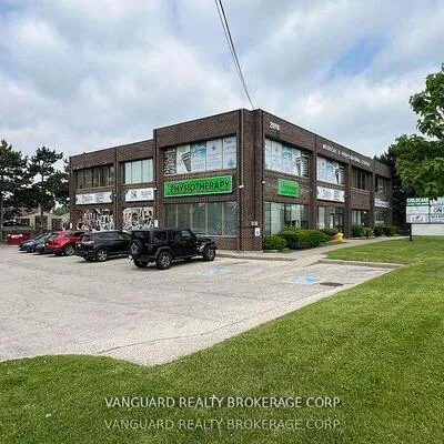 2978,&nbsp;Islington, Humber Summit, Toronto