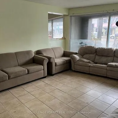 3367,&nbsp;Lake Shore, Long Branch, Toronto