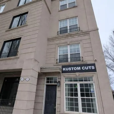 952, The Queensway, Stonegate-Queensway, Toronto