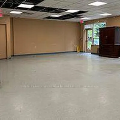 1447,&nbsp;Royal York, Humber Heights, Toronto