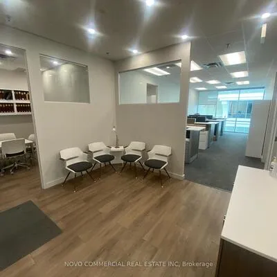 700,&nbsp;Lawrence, Yorkdale-Glen Park, Toronto