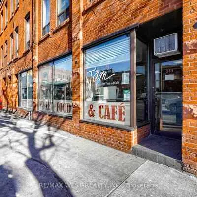 369,&nbsp;Keele, Junction Area, Toronto