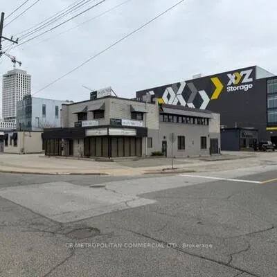 897,&nbsp;Kipling, Islington-City Centre West, Toronto