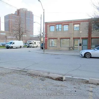 26,&nbsp;Cawthra, Junction Area, Toronto