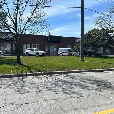 9,&nbsp;Royalcrest, West Humber-Clairville, Toronto