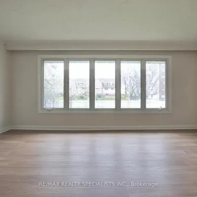2434,&nbsp;Islington, Rexdale-Kipling, Toronto