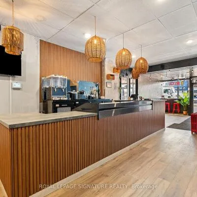 1310,&nbsp;St Clair, Corso Italia-Davenport, Toronto