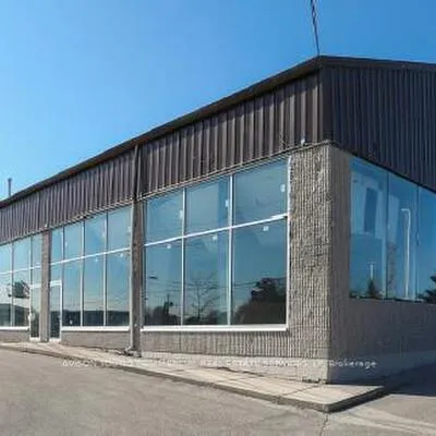 4100,&nbsp;Chesswood, York University Heights, Toronto