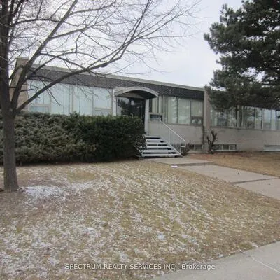 76,&nbsp;Signet, Humber Summit, Toronto