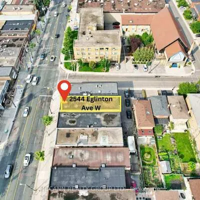 2544,&nbsp;Eglinton, Beechborough-Greenbrook, Toronto