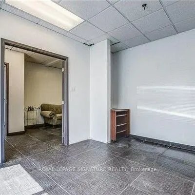 130,&nbsp;Industry, Brookhaven-Amesbury, Toronto