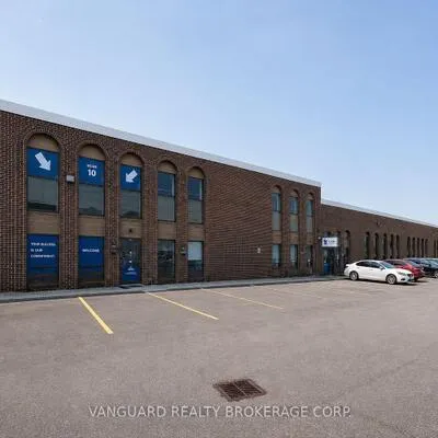 4478,&nbsp;Chesswood, York University Heights, Toronto
